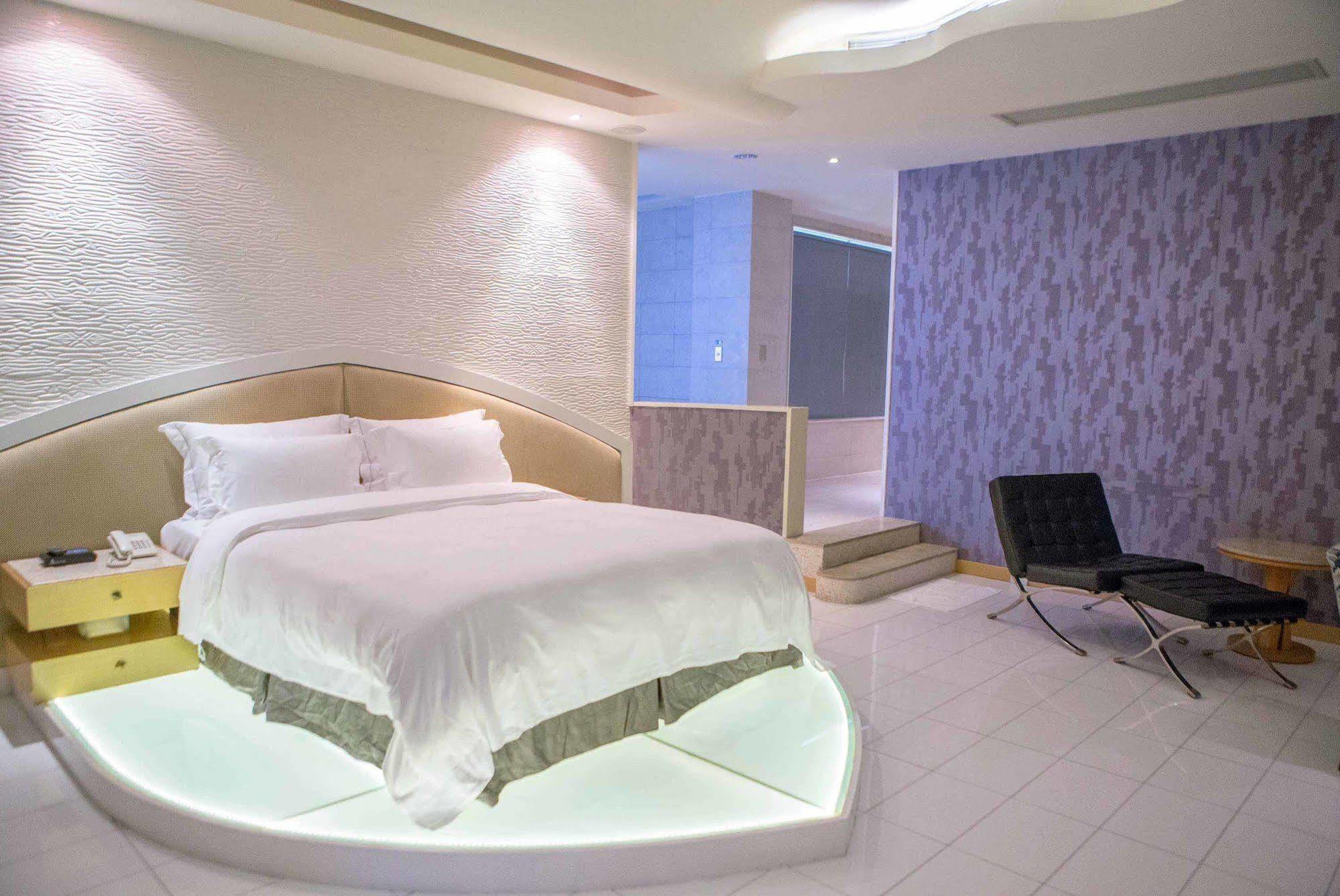All-Ur Boutique Motel-Jhu Shan Branch Zhushan Exteriér fotografie